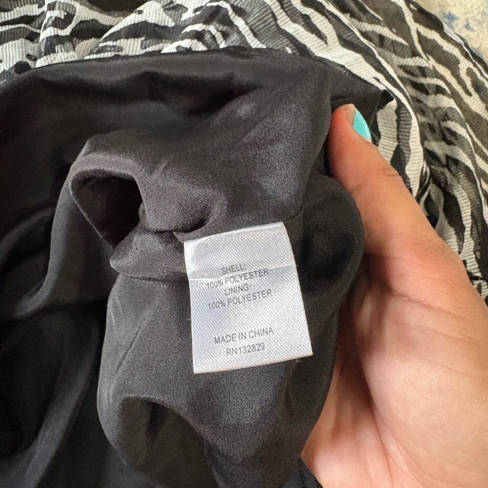 Lovers + friends white zebra Brie dress new without tags small - Picture 5 of 6